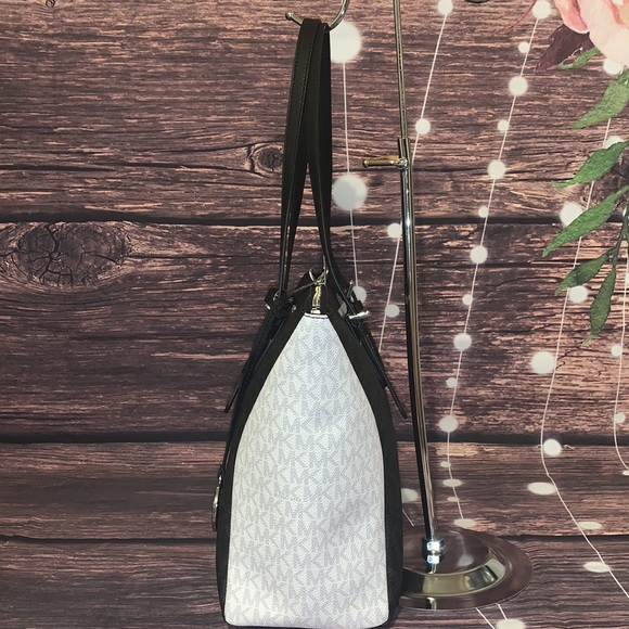 MICHAEL KORS CAROLINE BLACK WHITE SIGNATURE TOTE - Picture 6 of 8